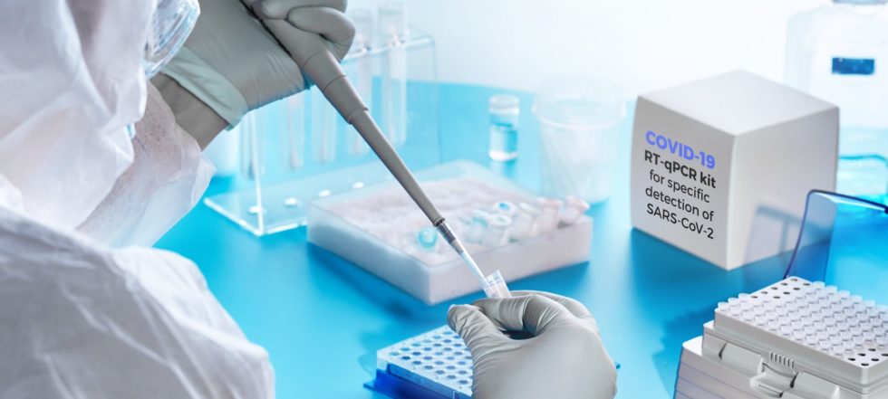 Světová zdravotnická organizace (konečně) přiznává, že testy PCR generují falešně pozitivní výsledky